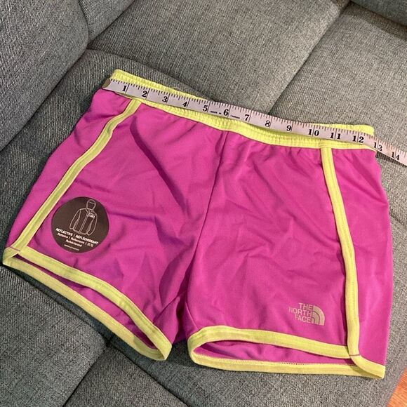 The North Face Youth G Pulse Shorts - Picture 8 of 8